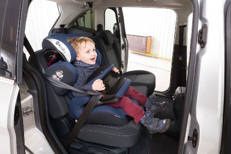 Veiligheid Van Autostoeltjes Met Vangtafel Consumentenbond